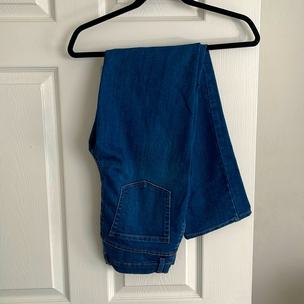 Gloria Vanderbilt jeans